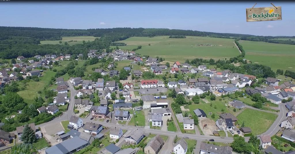 Hotel Und Landgasthof Zum Bockshahn Spessart  Exterior foto