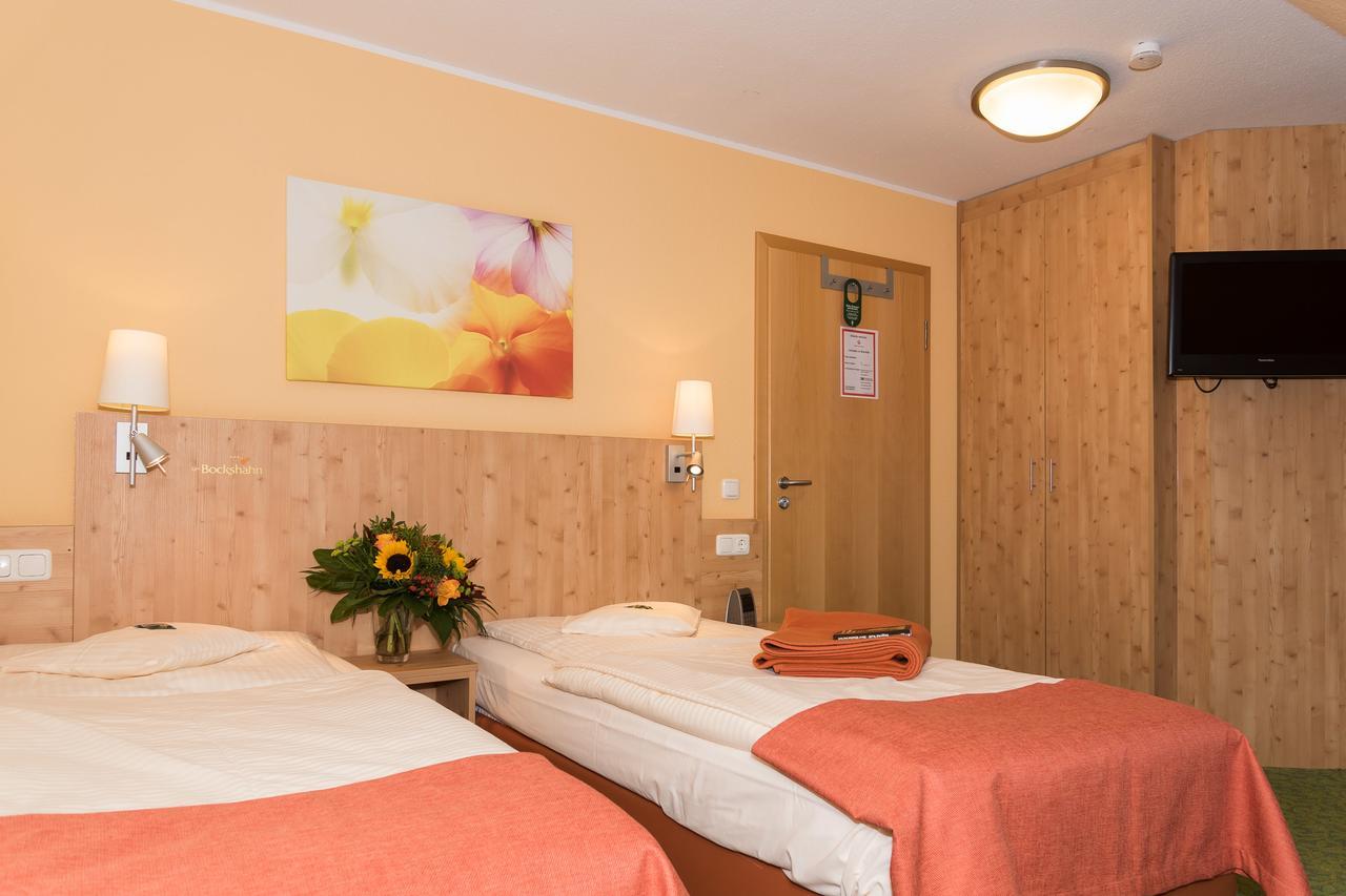 Hotel Und Landgasthof Zum Bockshahn Spessart  Exterior foto